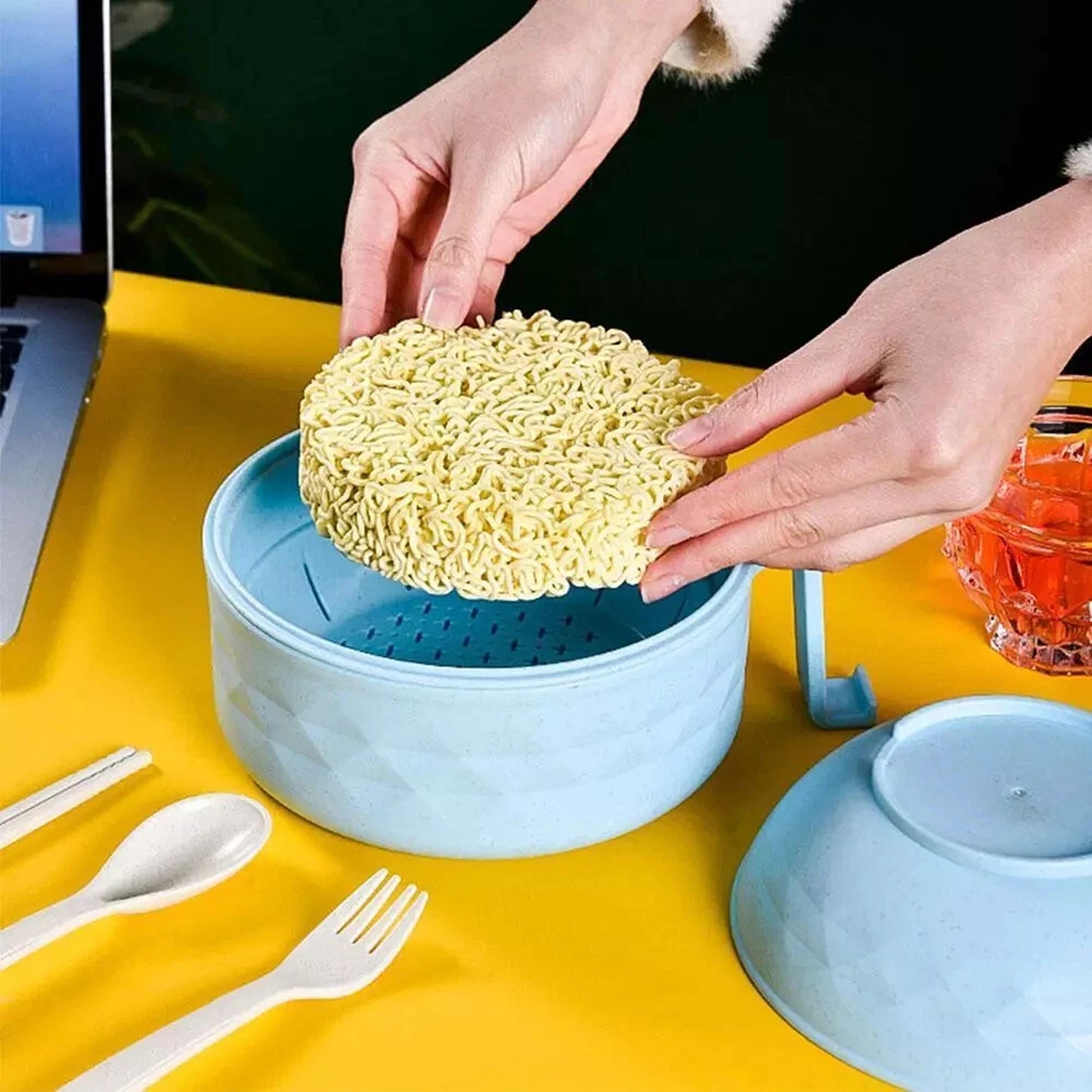 Pink Microwave Ramen Bowl Set with Chopsticks for Instant Noodles