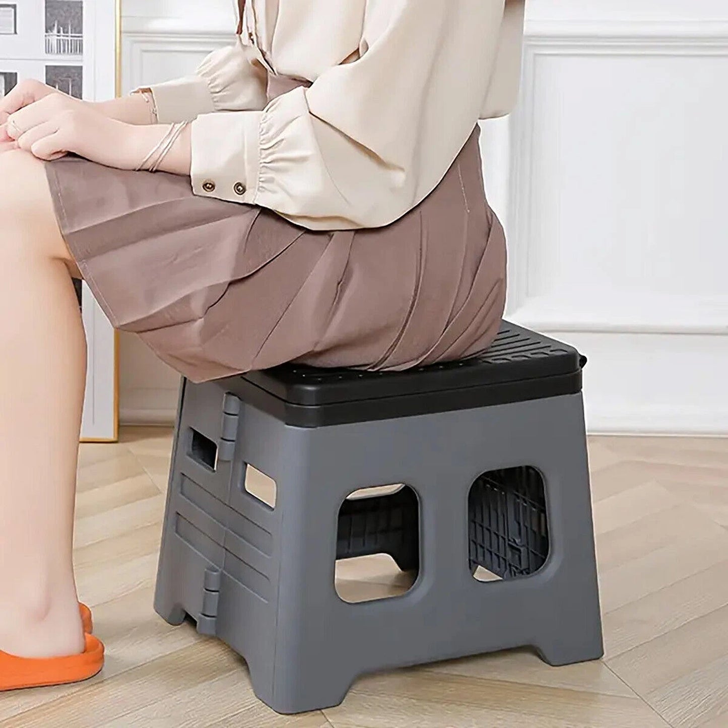 Green Portable Folding Toilet Stool Seat for Camping and Hiking