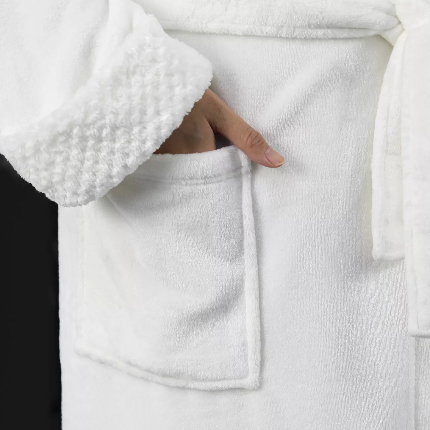 Flannel Fleece Bathrobe for Women and Men Lounge Dressing Gown - White