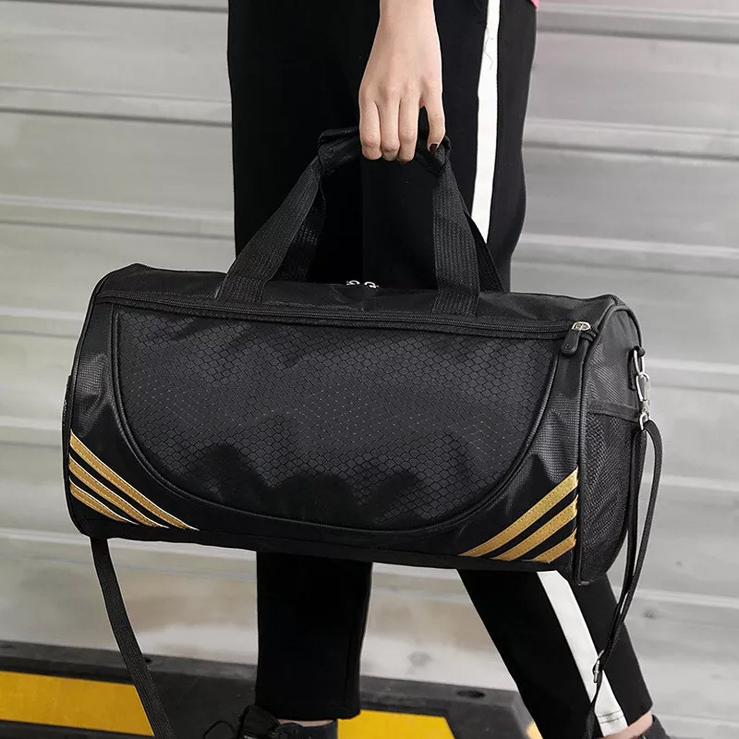 Waterproof Sports Duffle Bag Large Gym Travel Shoulder Bag Foldable