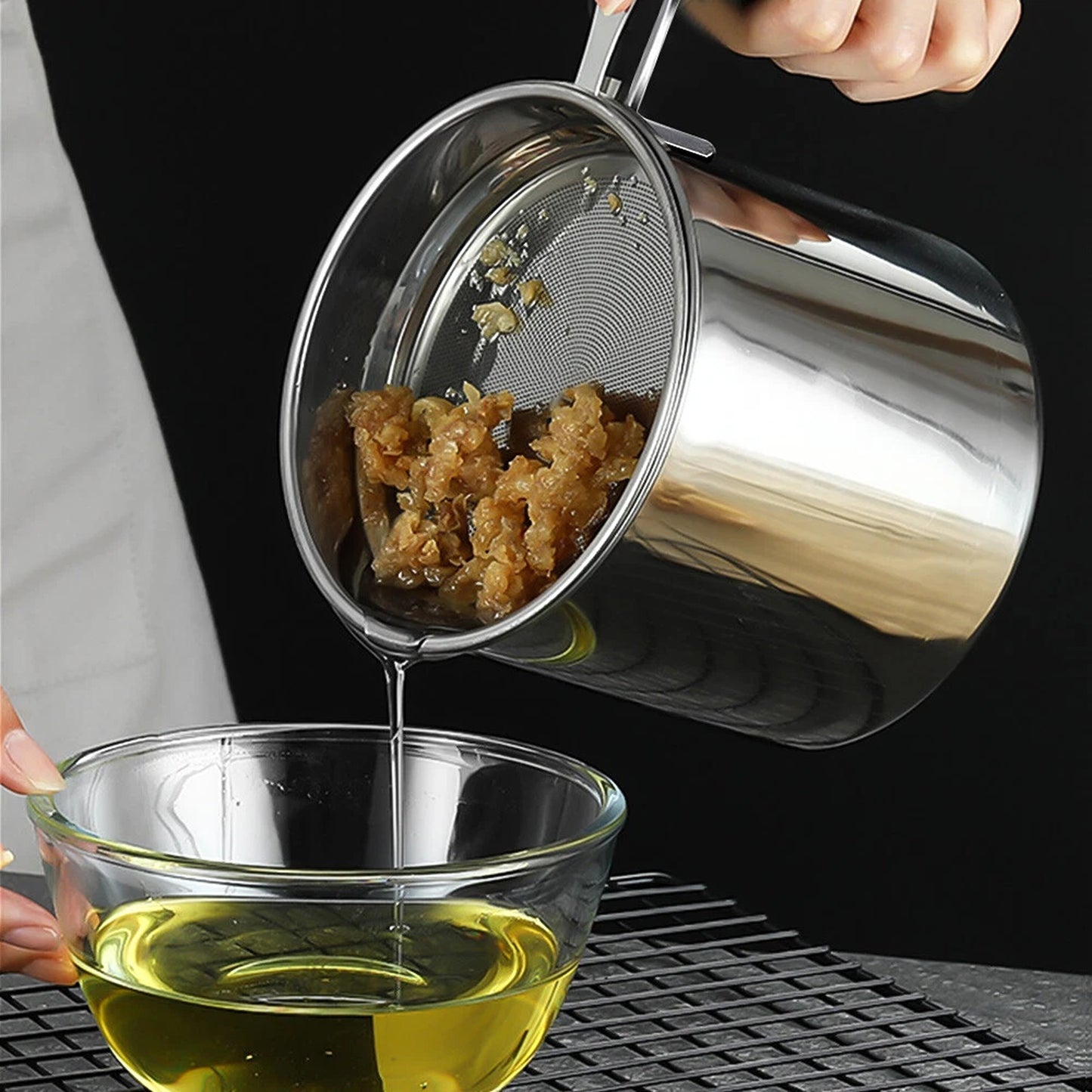 Cooking Oil Filter Container with Lid and Strainer