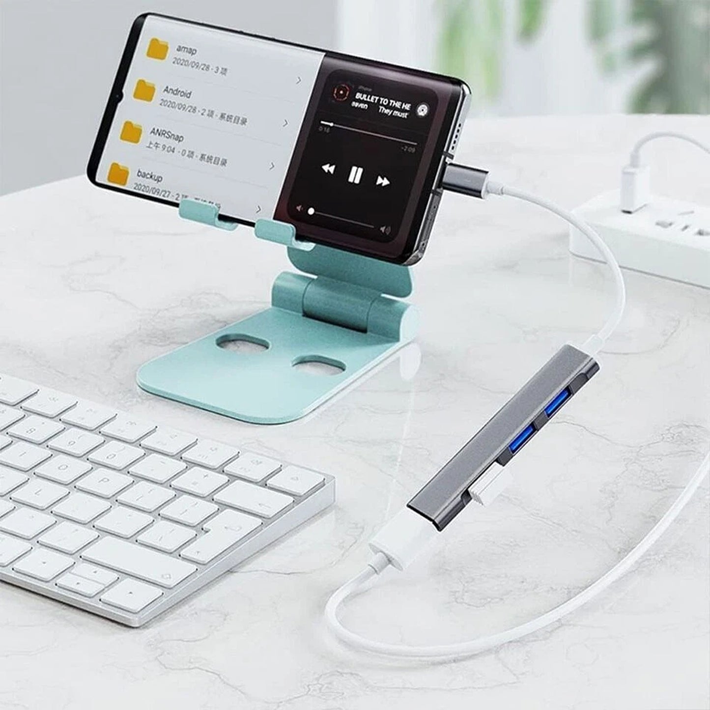 4 in 1 Multi Port Adapter with USB and Type C for MacBook and iPad