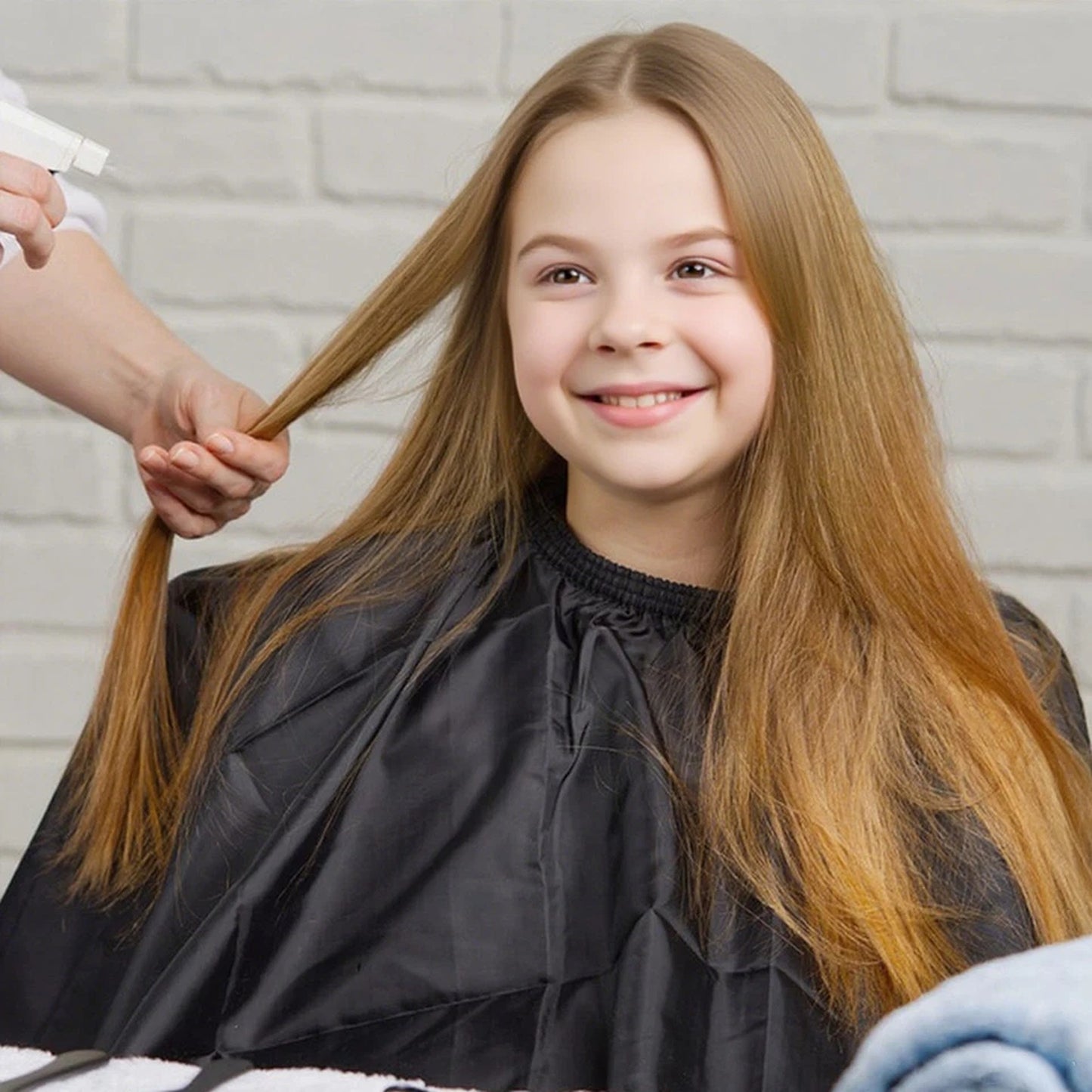 Hairdressing Cape for Salon and Home Use
